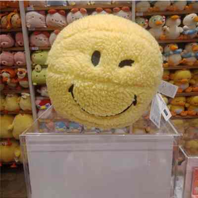 Boneka smiley plush