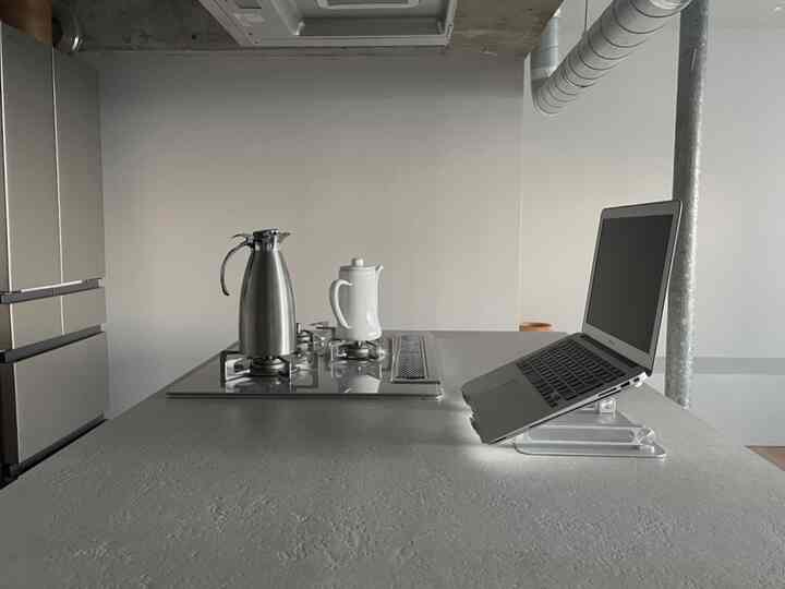 Saat memasak, nikmati resep dan video di dapur yang nyaman dengan dudukan PC yang nyaman◎
Ruang dapur disatukan dengan warna perak.

#Dapur #kitchen #ポット #ケトル
#ZWILLING #月兔印 #BOYATA
