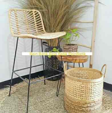 Kursi Bar Rotan