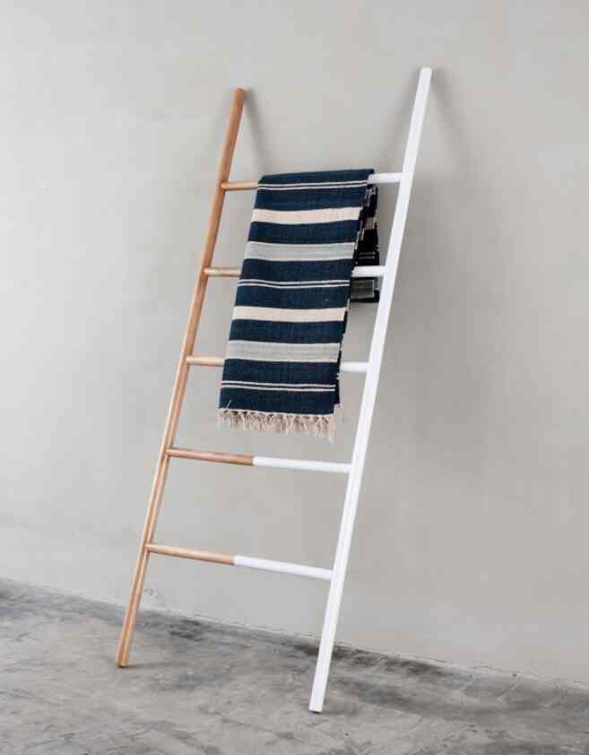 Flippa wide leaning ladder