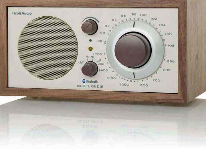 Audio - Model One AM / FM Radio Desktop