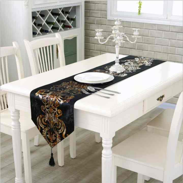 Elegant Nordic Table Runner