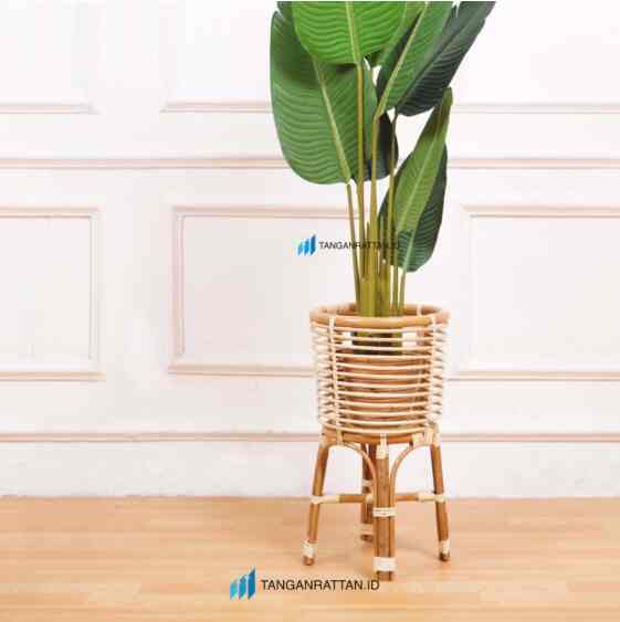 Standing Pot Rotan
