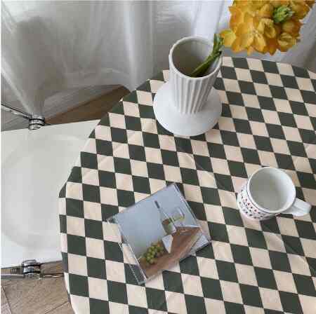 AMAI Checkered Pattern Tablecloth 