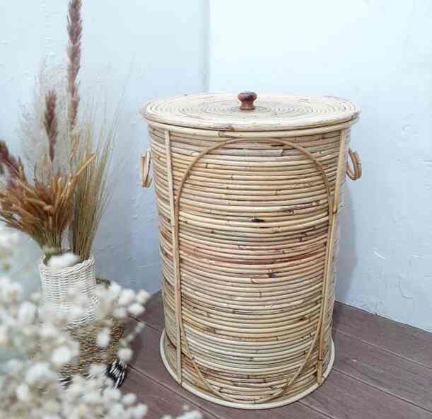 KERANJANG BAJU ROTAN