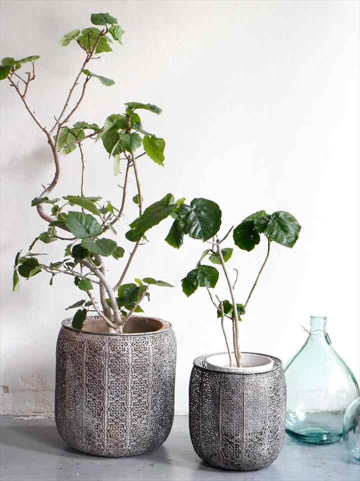 花の透かし模様 プランター 12号鉢 