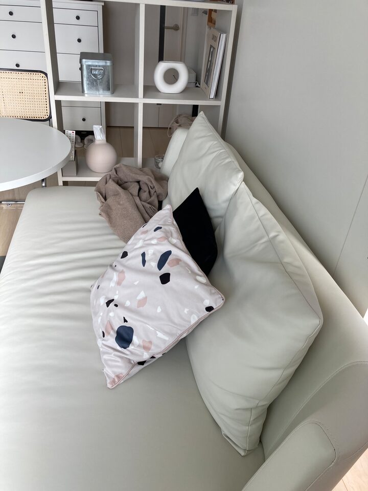 short form carousel card thumbnail