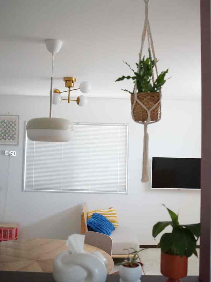 マスキングテープで窓枠を白にしました！

#diy  #建売住宅 #カモ井加工紙 #マスキングテープ 