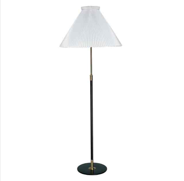 クラシック フロアランプ モデル 351