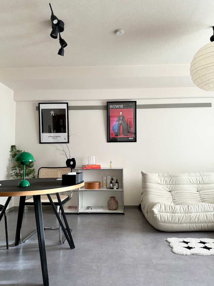 サイドボードに置くものを色々探しているけどまだまだ決められず

あまり物を増やしすぎるのも好きじゃないのでびびっときたものだけ置きたいけどな〜と思う今日この頃


#2ldk賃貸 #賃貸インテリア #マンションインテリア #リーンロゼ #ミッドセンチュリー#andtradition #usmhaller #ligneroset #lignerosetuk #midcentury #room #myroom #livstagrammer #interior #interiorcoordinate #mygoodroom #instahome #cozyhome