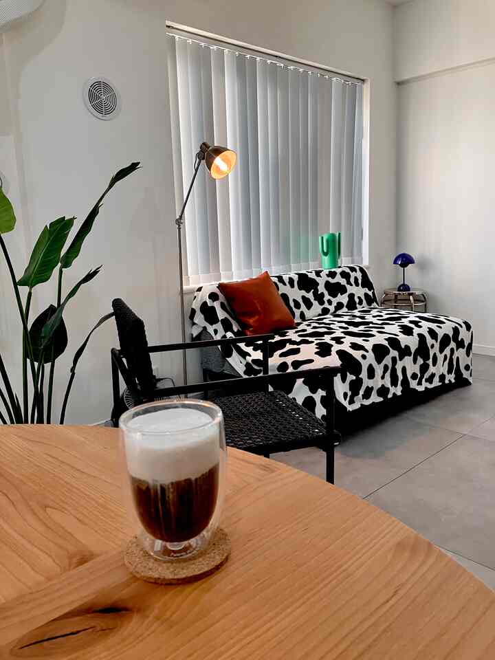 コーヒーブレイク☕️

#ミッドセンチュリー #ミッドセンチュリーモダン #アニマル柄