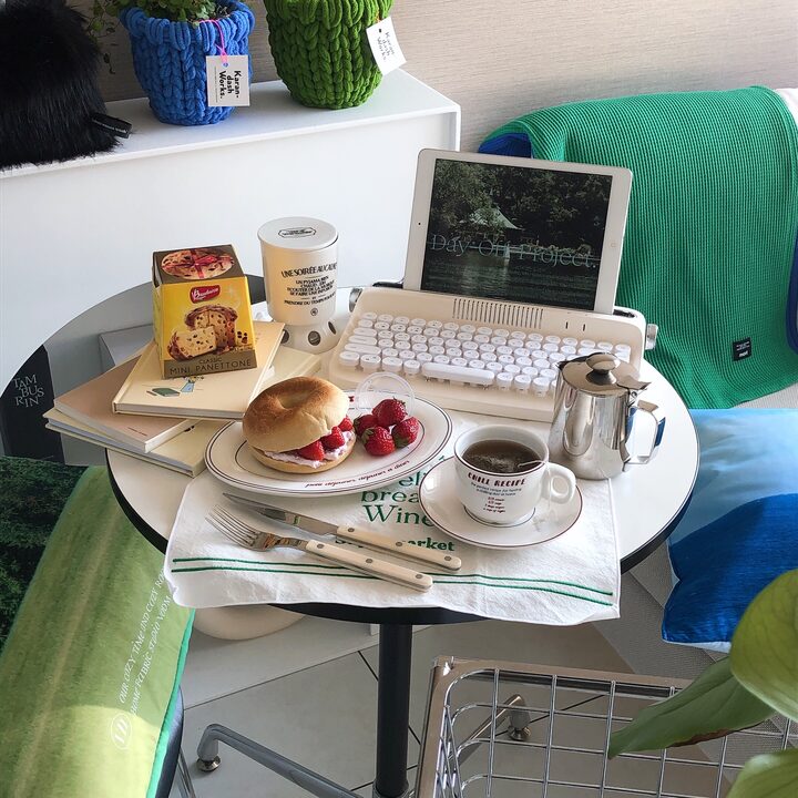 short form carousel card thumbnail