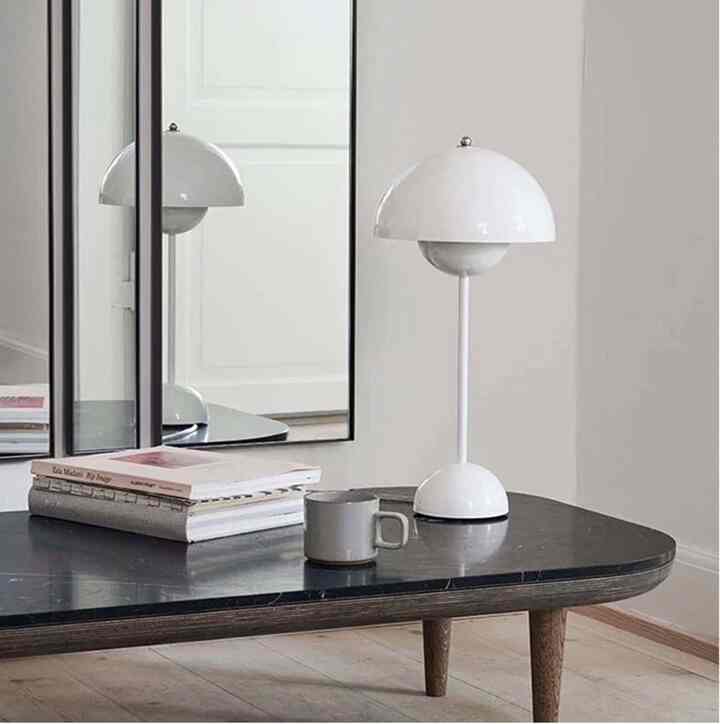 Flowerpot VP3 Table Lamp