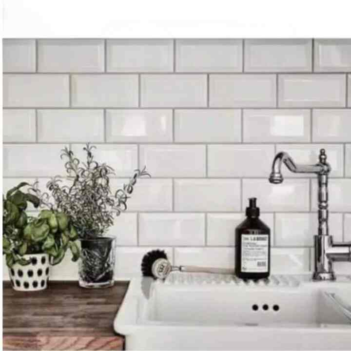 Keramik dinding bevel putih 10x20