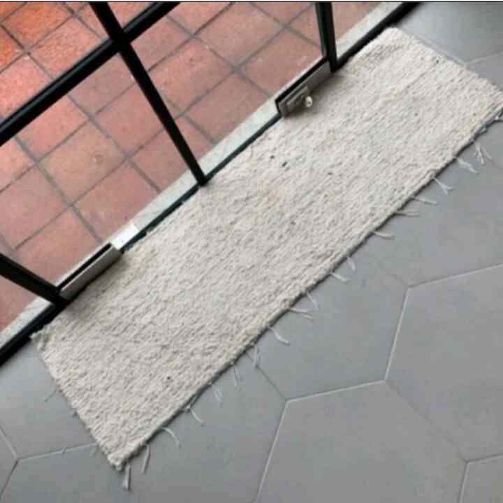 Keset Polos Putih Gading - 120x42cm