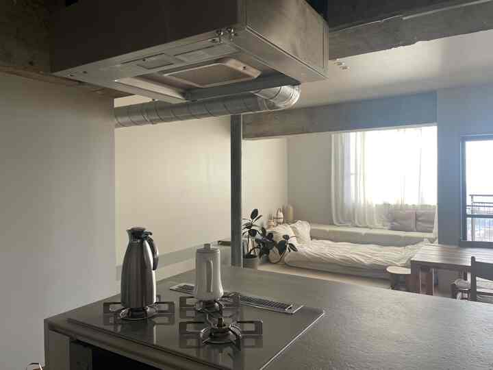 Suatu pagi ketika suhu sudah turun.
Udara sejuk dan nuansa material stainless steel akan membuat Anda merasa bermartabat⚫︎⚫︎⚫︎

#Dapur #素材 #造作キッチン
#Pot #月兔印 #ツヴィリング
#Delicia #シルバー家電