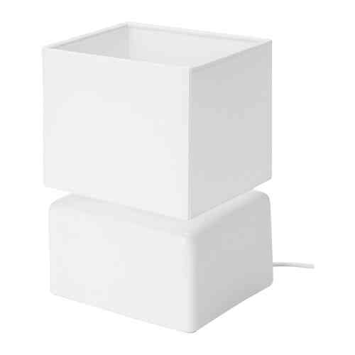 Visslebo, Lampu meja, keramik putih