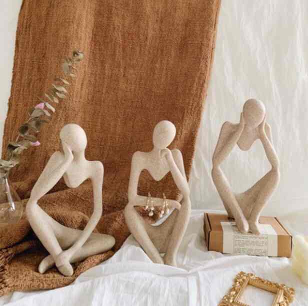 pira statue - patung orang dekorasi aesthetic