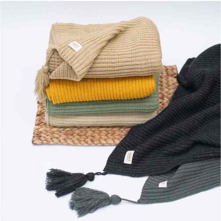 KNIT POM BLANKET