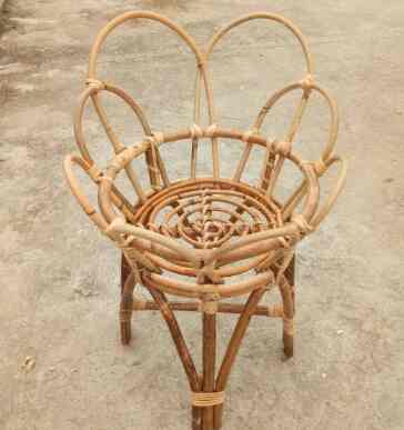 tempat pot rotan kaki