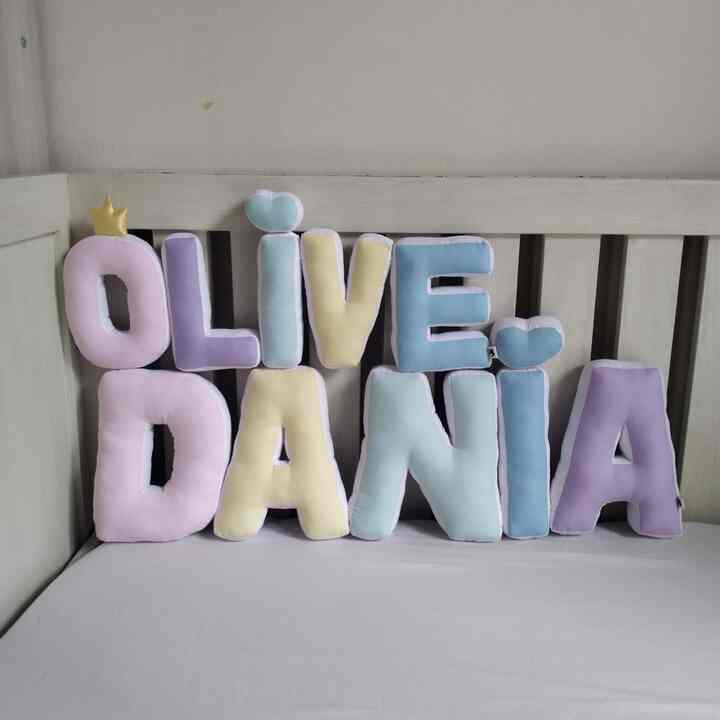 Bantal Nama Motif Polos