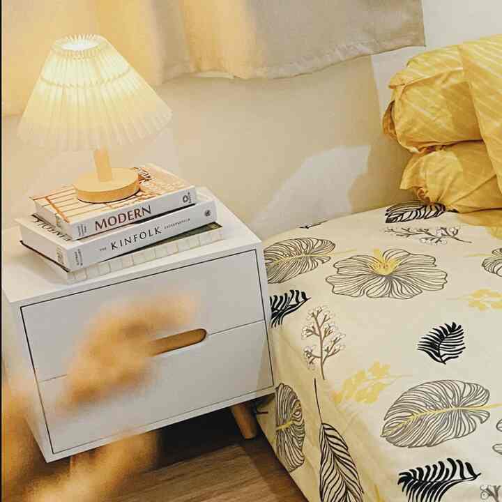 Side Table Minimalis