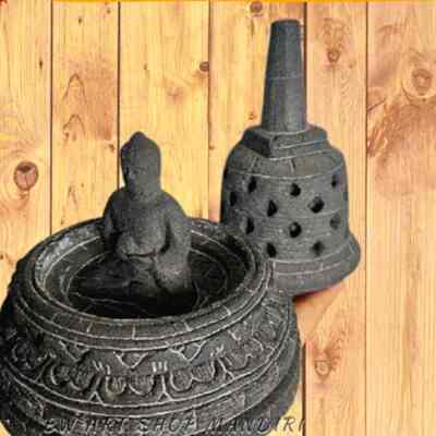 Miniatur stupa candi borobudur