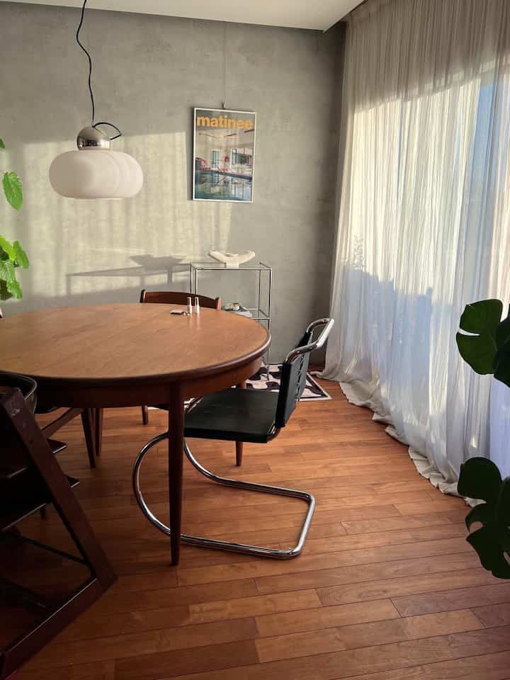 #dejsa #knoll #myknoll #mrchair #miesvanderrohe #pendantlight #vintageinterior #midcenturymodern #midcenturyfurniture #diningroom #gplanfurniture #gplanvintage #mylvngrm #renovationmaison #renovation
 #リビングインテリア #ヴィンテージインテリア #リノベーションマンション #中古マンションリノベーション #マンション暮らし #三人暮らし #ミッドセンチュリーモダン #ミッドセンチュリーインテリア #北欧ビンテージ #北欧家具 #ヴィンテージインテリア