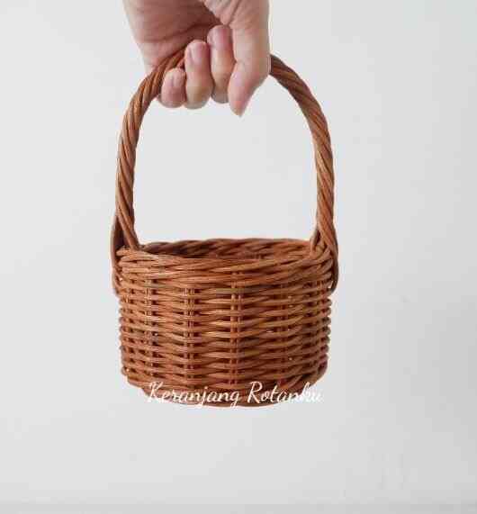 Keranjang Rotan Lingkaran
