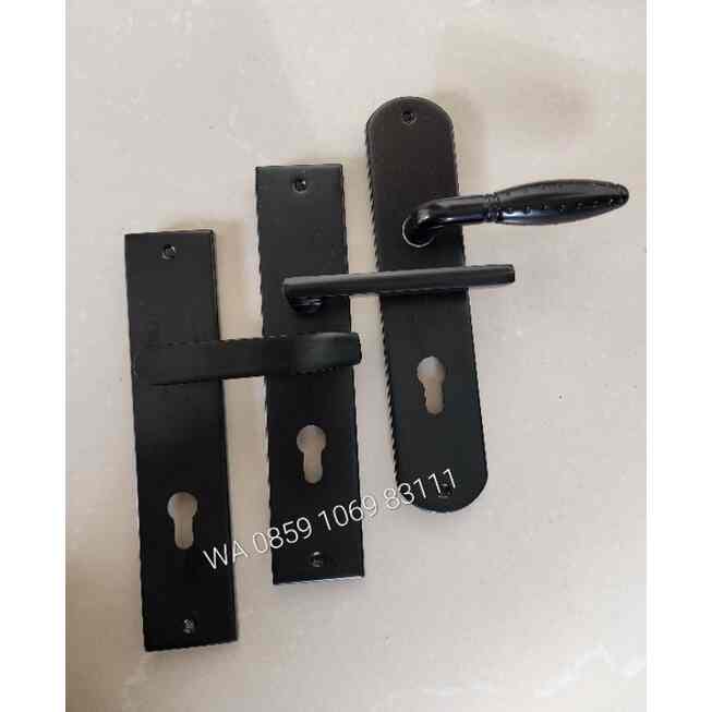 Gagang pintu L9009 Hitam