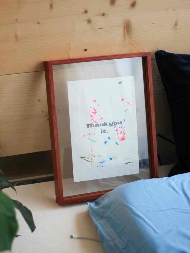 1pic スタンダードブロダクトのアートフレームを
マホガニーカラーにDIY。
マットな質感で良い感じ。

2pic 他の種類も試してみた毛度、アサヒペンのウッドジェルが良かった。薄く塗って2度塗りがおすすめ。

3、4pic 元々のカラー。

#アートウォール #アートウォールインテリア #アートポスター #スタンダードプロダクト #standardproducts #ダイソー 