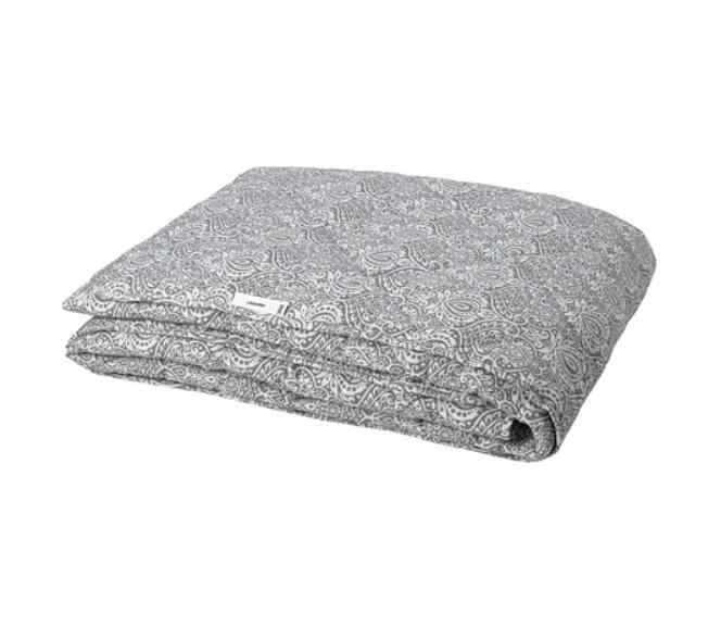 LÅGBJÖRK ローグビョルク 掛け布団 薄手 200x200 cm