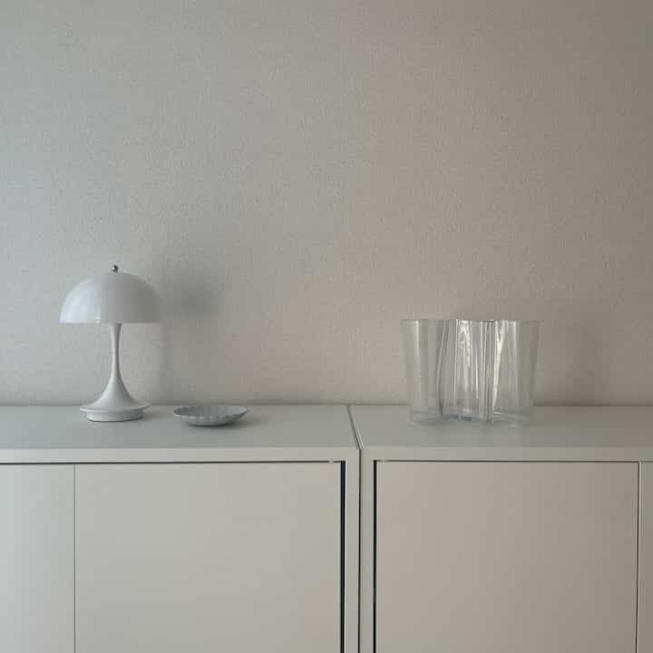 White room  𓇟

#パンテラ #パンテラポータブル #louispoulsen #ルイスポールセン #iittala #フラワーベース #花瓶 #アルヴァアアルト #お皿 #器 #tyパレスプレート #1616 #ホワイトインテリア #ナチュラルインテリア #海外インテリア #和風インテリア #シンプルインテリア #一人暮らし #一人暮らしインテリア  #ワンルーム #ワンルームインテリア #interior #room #home