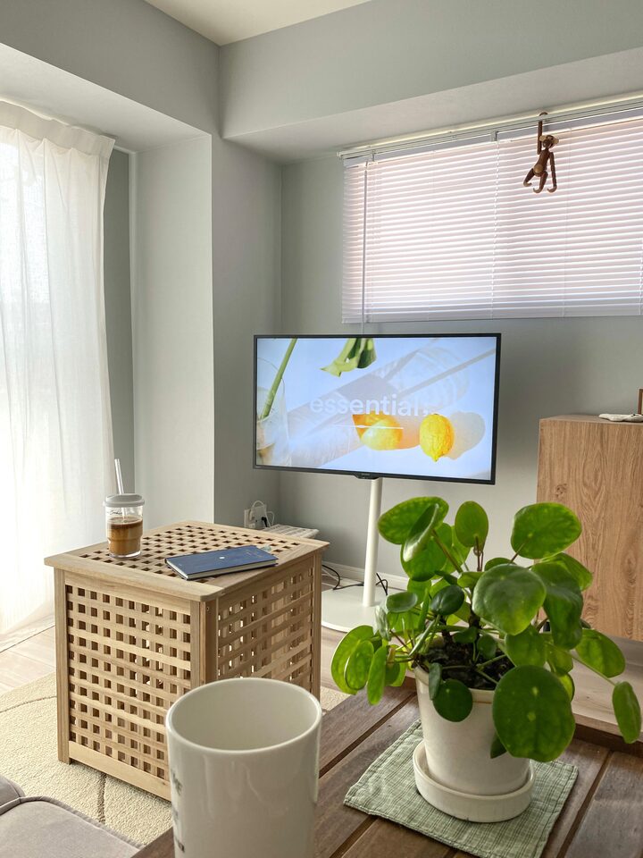 short form carousel card thumbnail