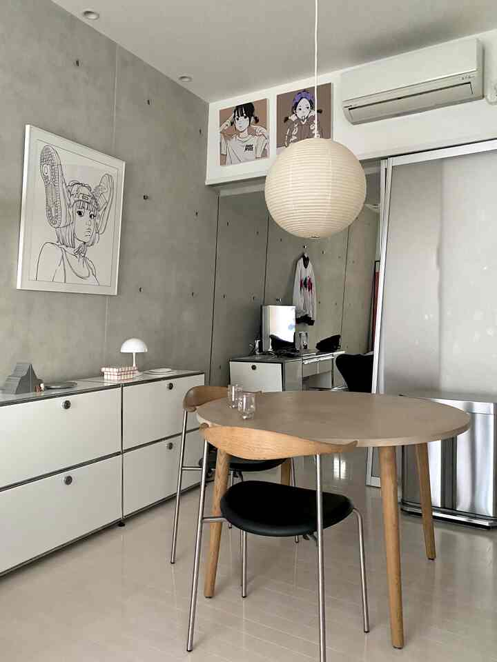 朝のダイニング

#ルイスポールセン #丸テーブル #デザイナーズ家具 #海外インテリア #usmハラー #アートのある生活 #モールテックステーブル #モールテックス #サイドボード 