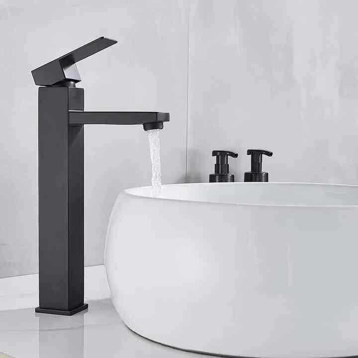 Wastafel kamar mandi