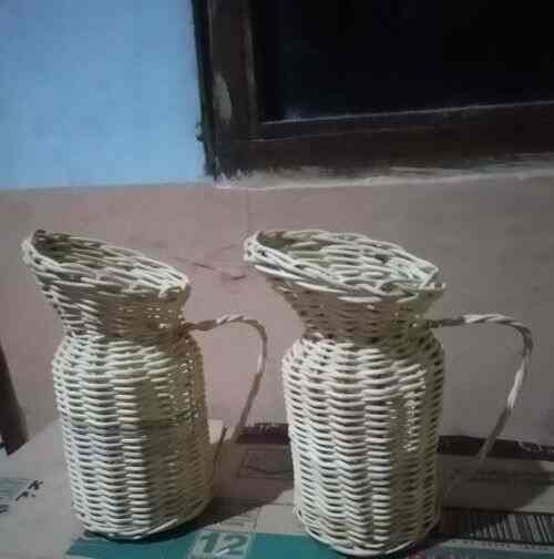 vas rotan bentuk teko