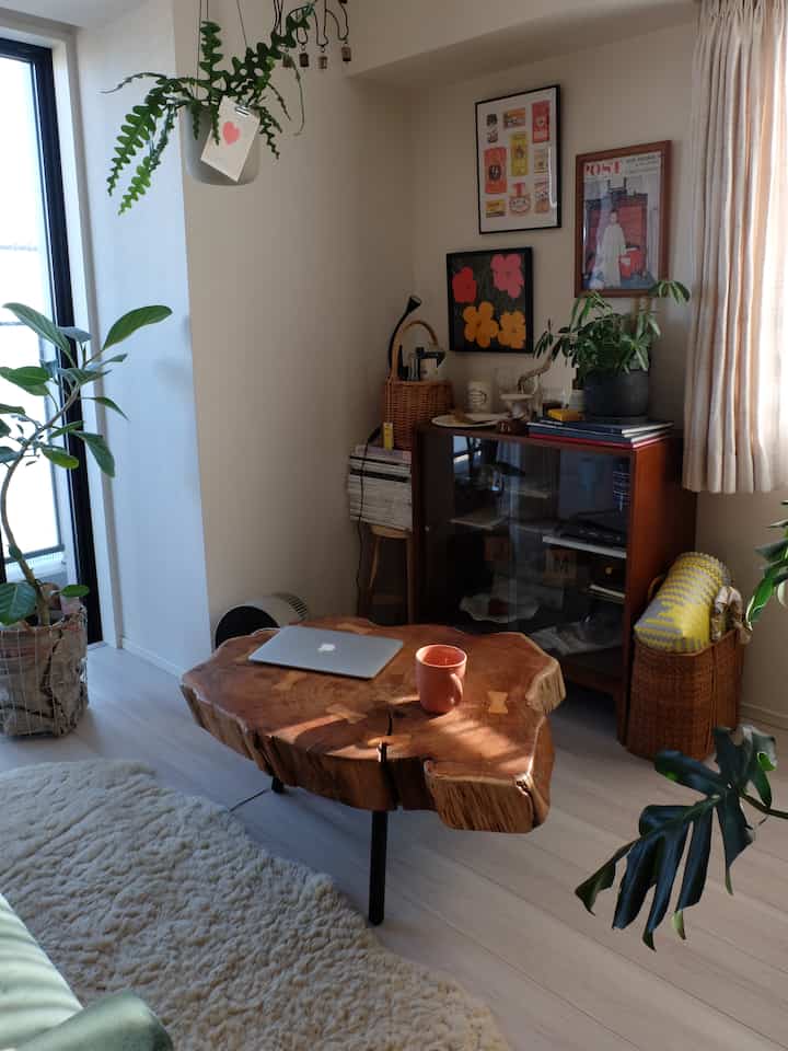 いい感じに木の色味もマッチ🌲


#コーヒーテーブル #キャビネット #ワイヤーバスケット #noce #journalstandardfurniture #PUEBCO #coffeetable #リビングルーム #リビングインテリア #livingroom 