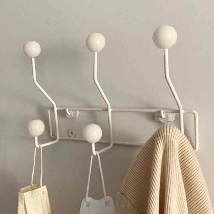 Xiao Xin - Gantungan Baju