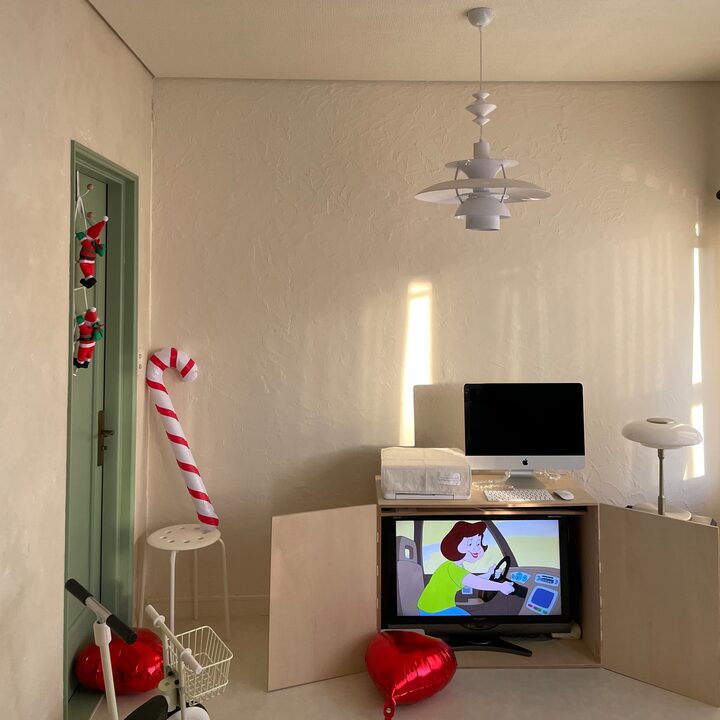 short form carousel card thumbnail