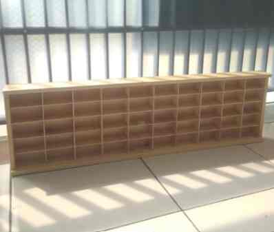 Rak hotwheels kayu 50 slot