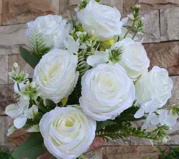 Bunga Mawar 4 Kuntum / Bunga Artifisial