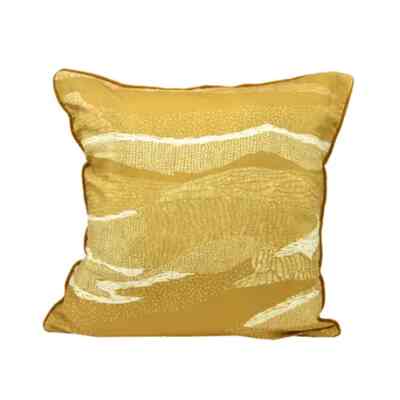 Sarung Bantal Summer Retreat Cokelat