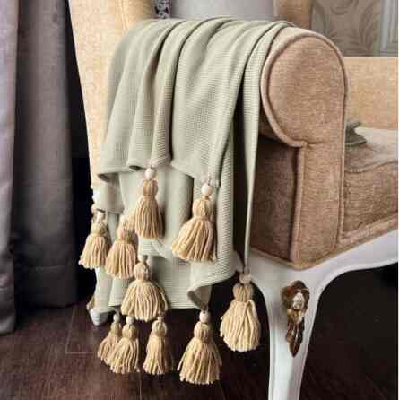 Avo Honey Tassel Throw