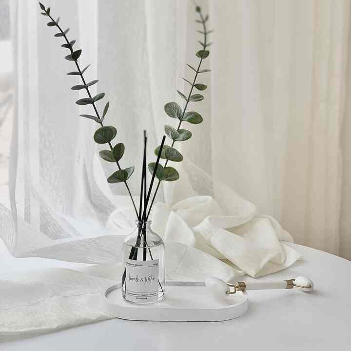 Reed Diffuser  by Madame Berdin