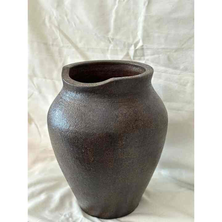 IVANA BROWN - Vase Pottery Clay
