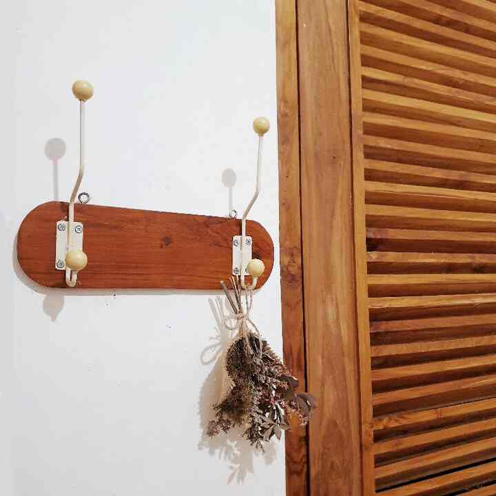 1pc gantungan baju 4 hook ball