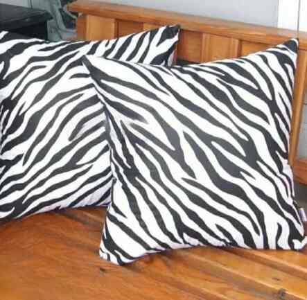 BANTAL SOFA MOTIF ZEBRA 40X40