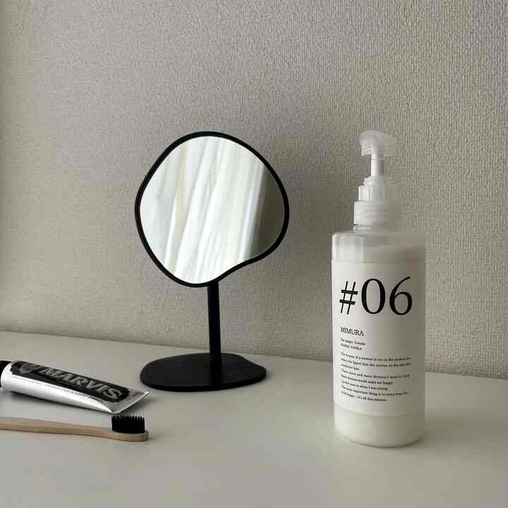 水廻りグッズたち

#ミラー #変形ミラー #zarahome #歯ブラシ #竹製歯ブラシ #marvis #歯磨き粉 #ホワイトインテリア #ナチュラルインテリア #海外インテリア #和風インテリア #シンプルインテリア #一人暮らし #一人暮らしインテリア  #ワンルーム #ワンルームインテリア #interior #room #home