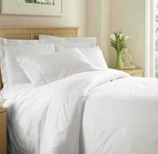 Bedcover set putih polos